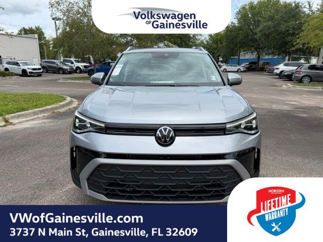 Used 2025 Volkswagen Taos SE FWD image 2