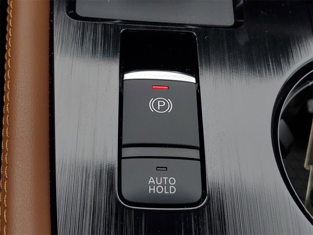 Used 2026 Nissan Rogue Platinum w/ Platinum Premium Package image 32