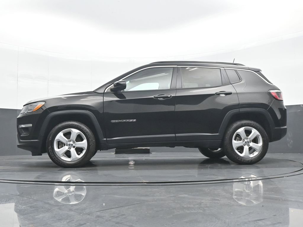 Used 2019 Jeep Compass Latitude AWD/4WD image 27