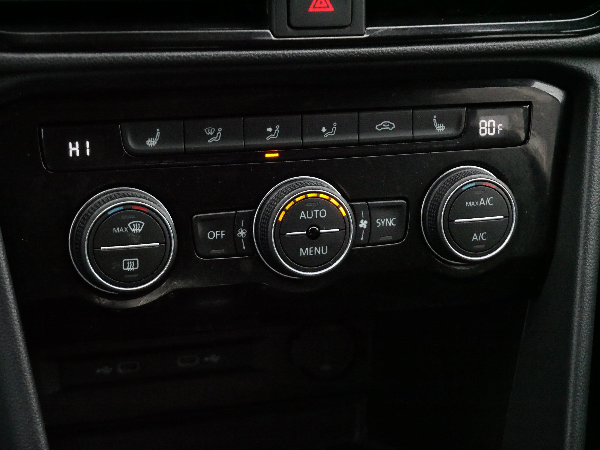 Used 2023 Volkswagen Taos SEL image 23