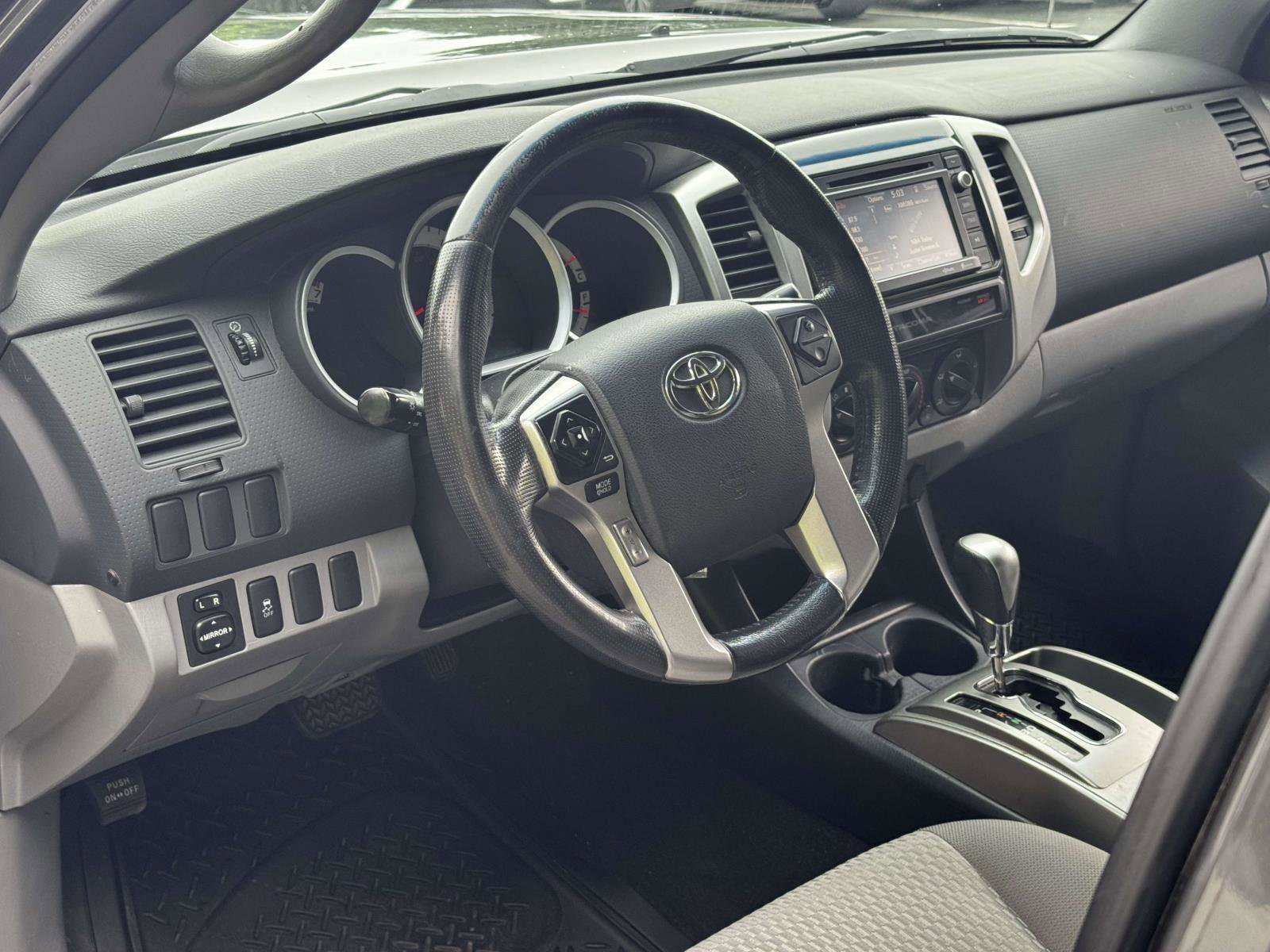 Used 2015 Toyota Tacoma 2WD Access Cab w/ SR5 Package image 12