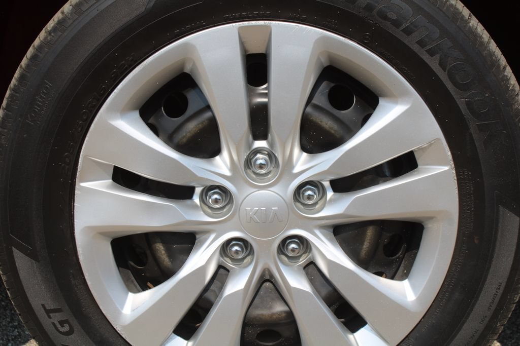 Certified 2021 Kia Soul LX FWD image 17