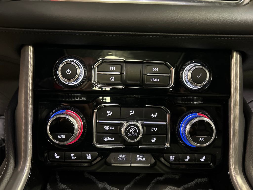 Used 2024 GMC Yukon XL Denali image 19