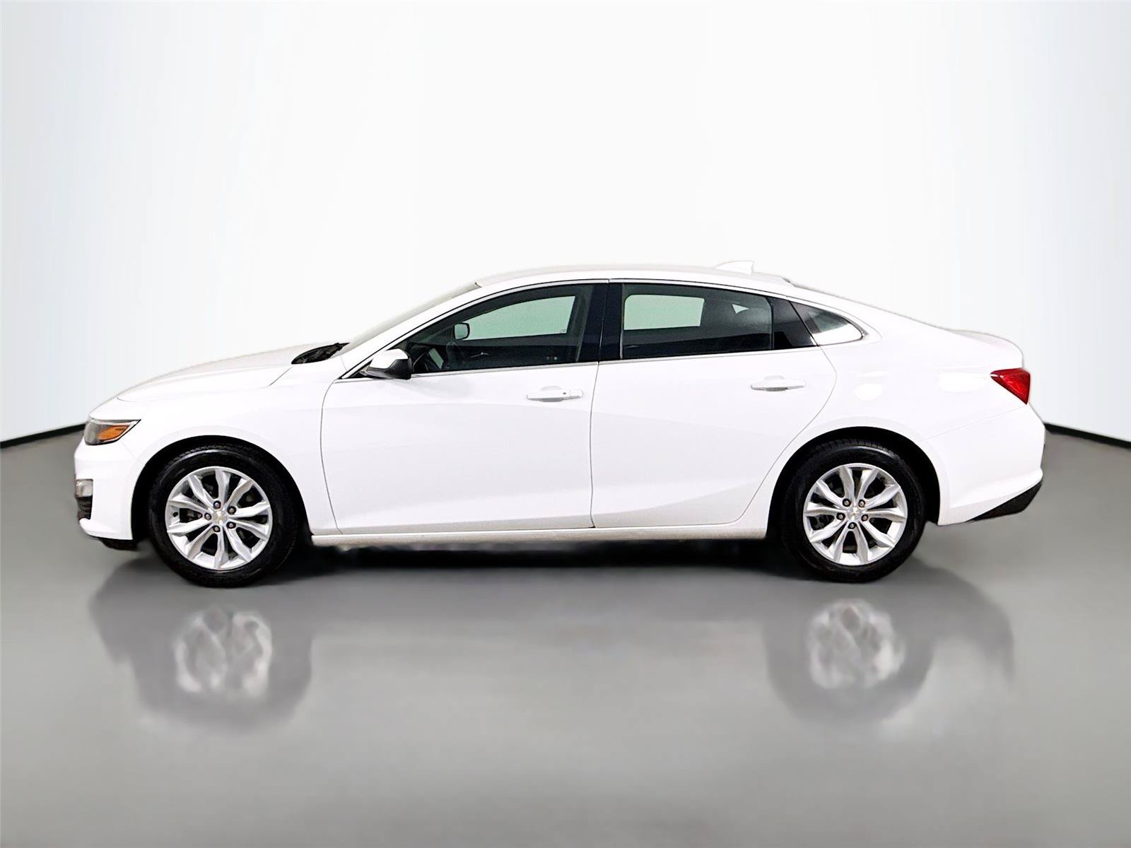 Used 2023 Chevrolet Malibu LT FWD image 8