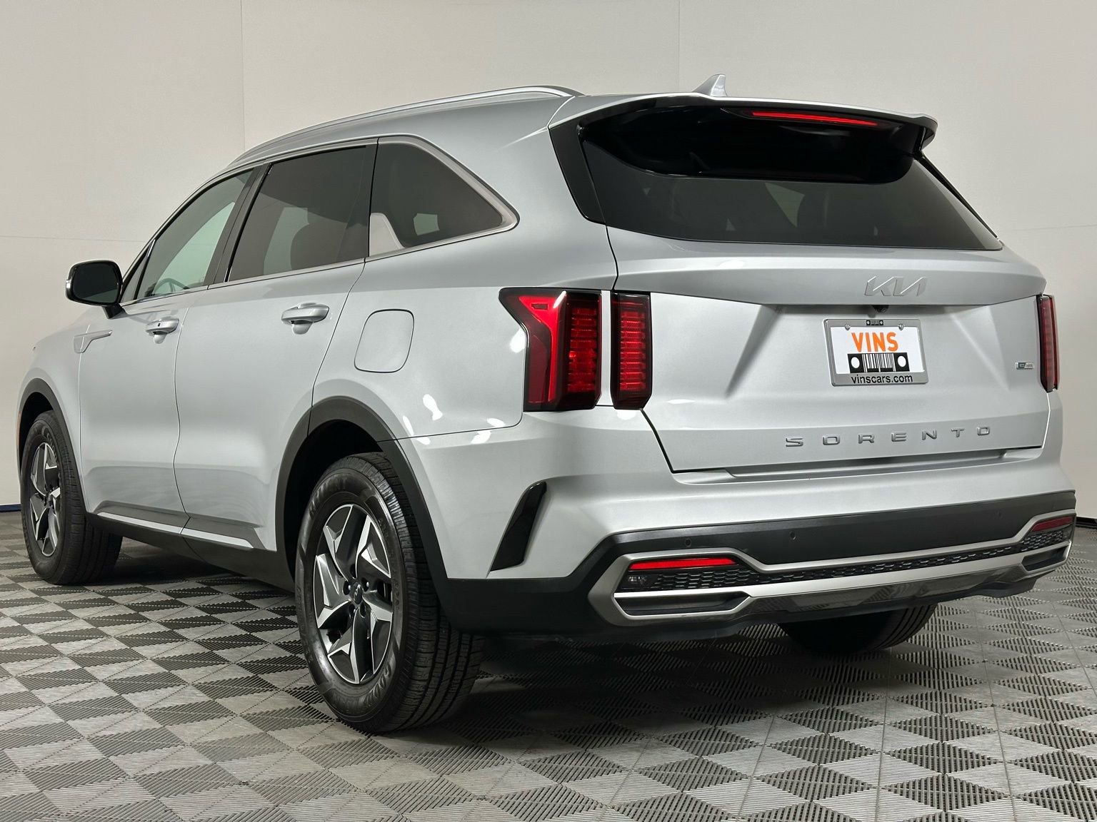 Used 2022 Kia Sorento S FWD image 35