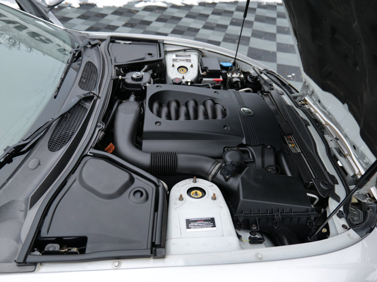 Used 2004 Jaguar XK8 Coupe image 50