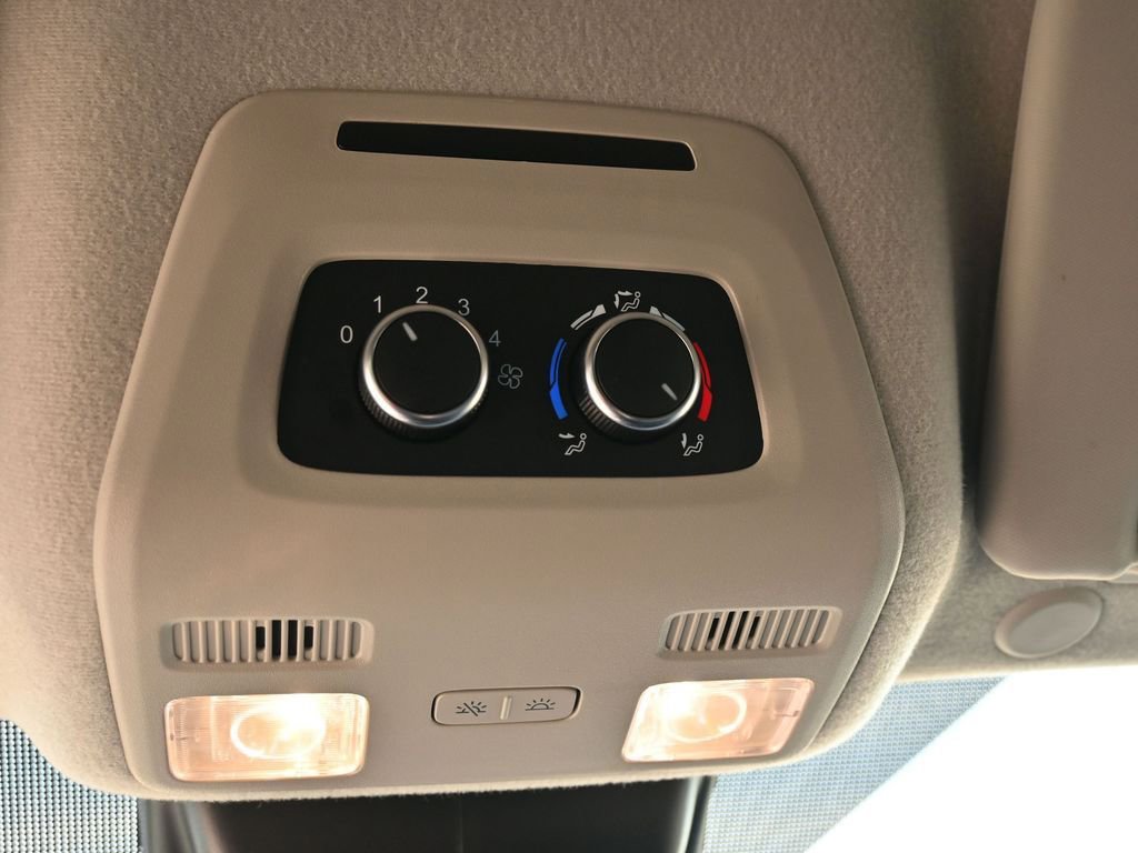 Used 2024 Ford Transit 350 XLT image 36