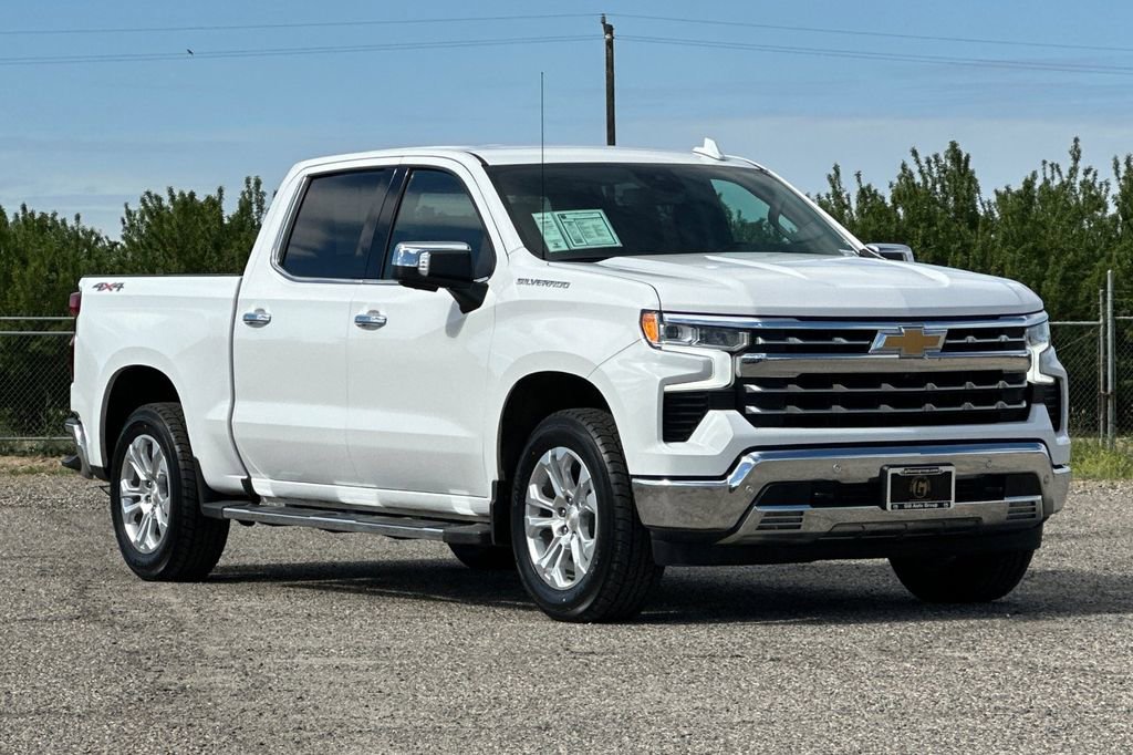 Used 2023 Chevrolet Silverado 1500 LTZ AWD/4WD image 8