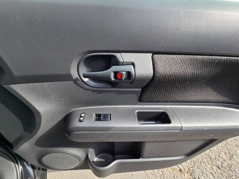 Used 2008 Scion xB FWD image 21