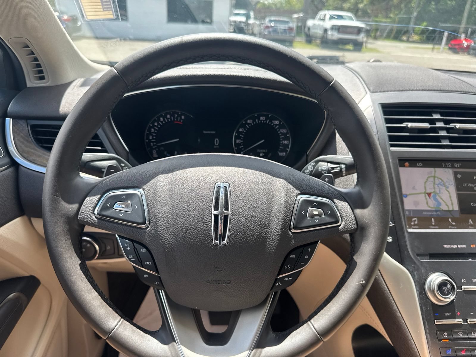 Used 2019 Lincoln MKC Reserve FWD image 26