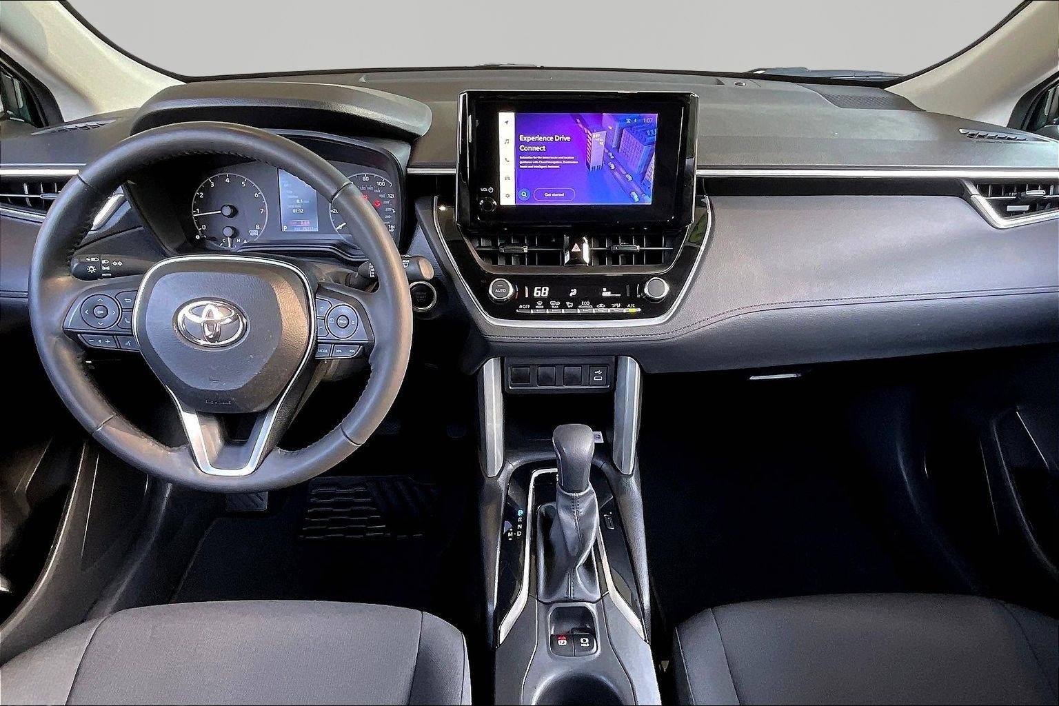 Used 2023 Toyota Corolla Cross LE AWD/4WD image 7