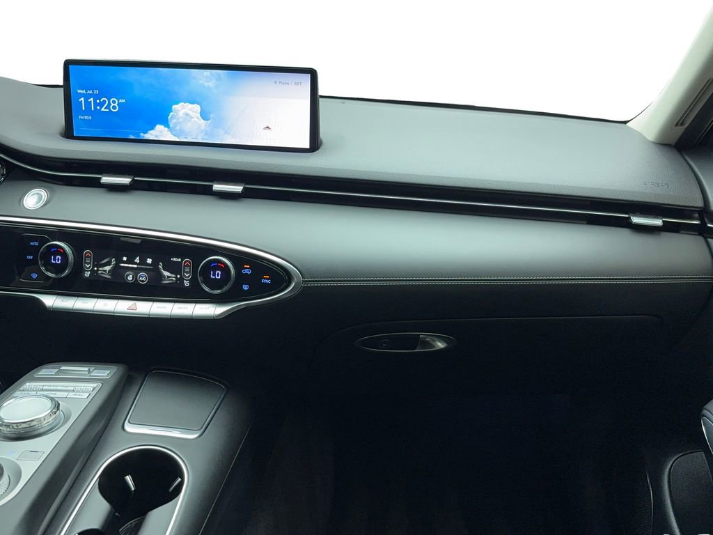 Used 2024 Genesis GV70 2.5T w/ Select Package image 19