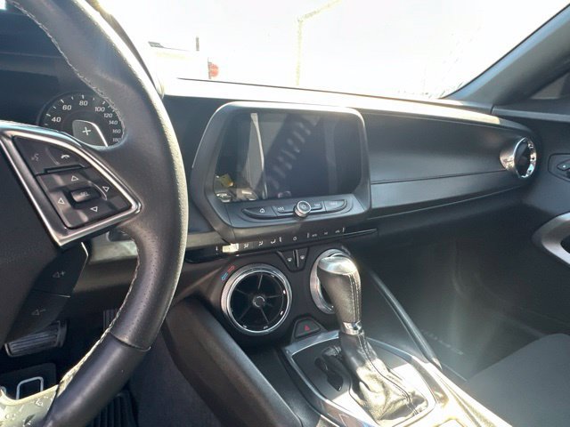 Used 2018 Chevrolet Camaro SS RWD image 14