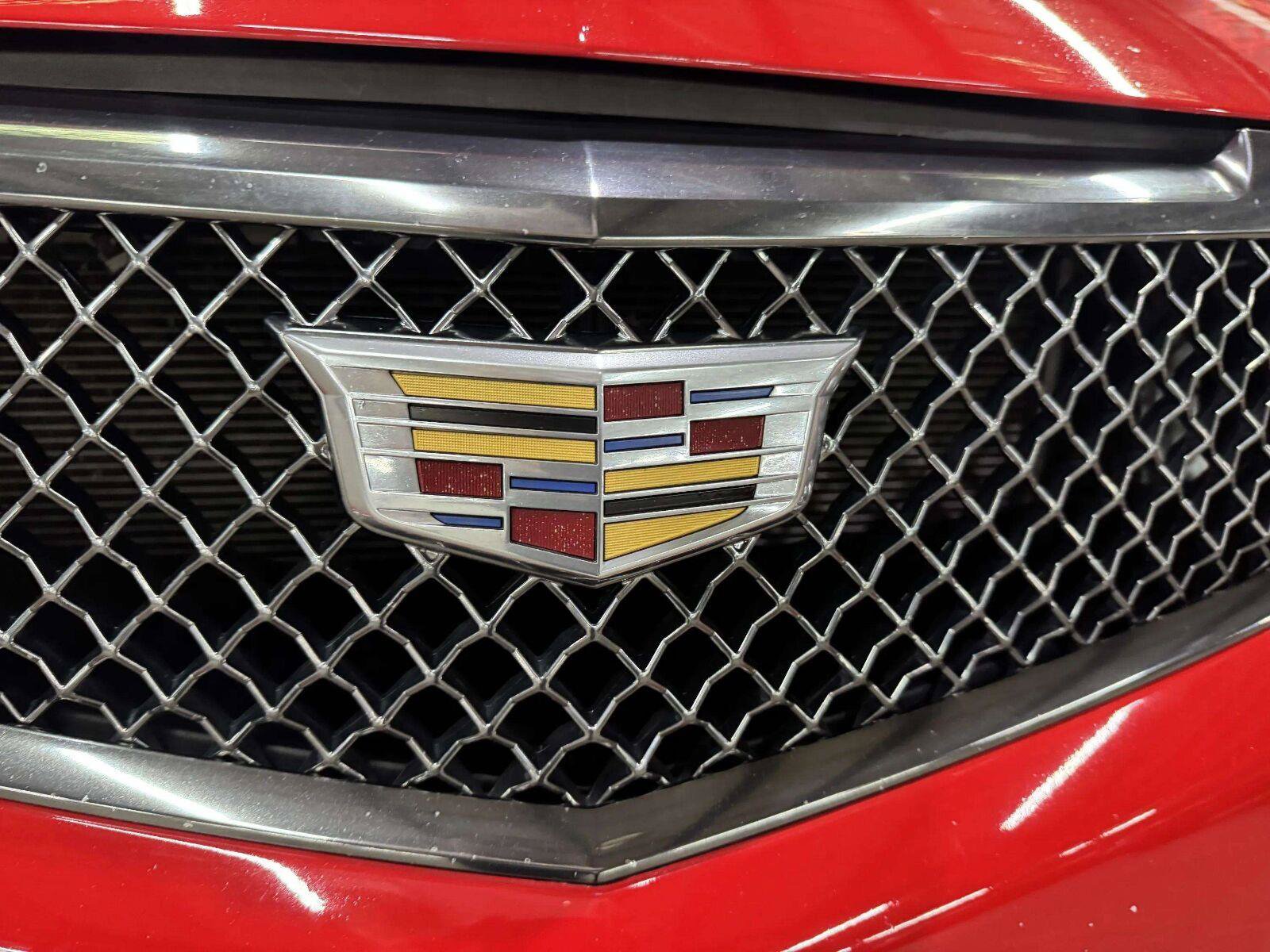 Used 2019 Cadillac ATS V w/ Luxury Package RWD image 17