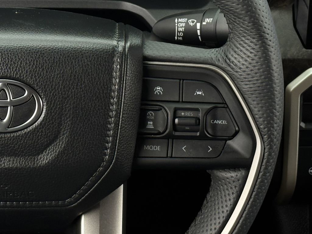 Used 2024 Toyota Tacoma Limited w/ Limited Package (LT) AWD/4WD image 15