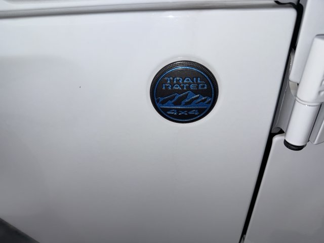 Used 2023 Jeep Wrangler Unlimited w/ Cold Weather Group AWD/4WD image 30