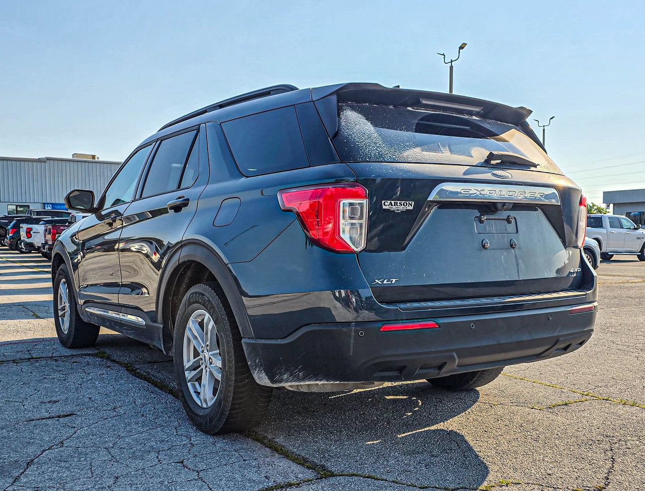 Used 2023 Ford Explorer XLT AWD/4WD image 4