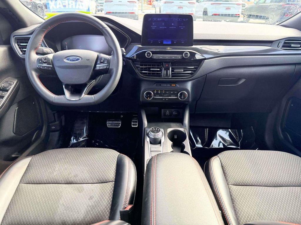 Used 2024 Ford Escape ST-Line image 3