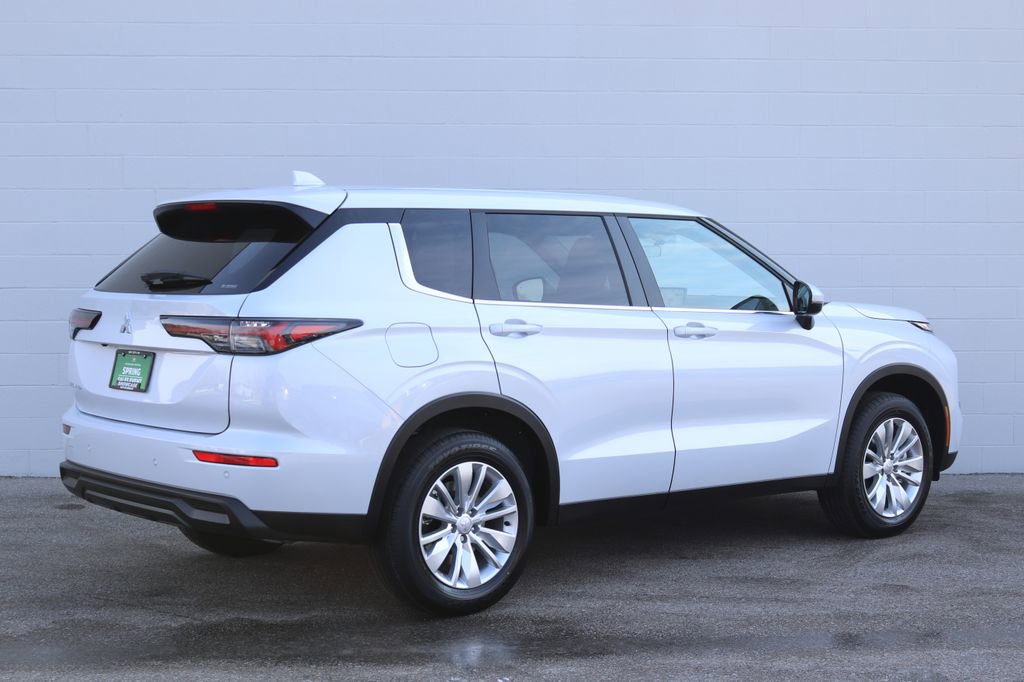 New 2026 Mitsubishi Outlander ES image 41