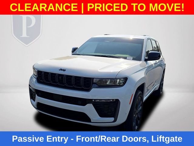 Used 2026 Jeep Grand Cherokee Limited AWD/4WD image 12