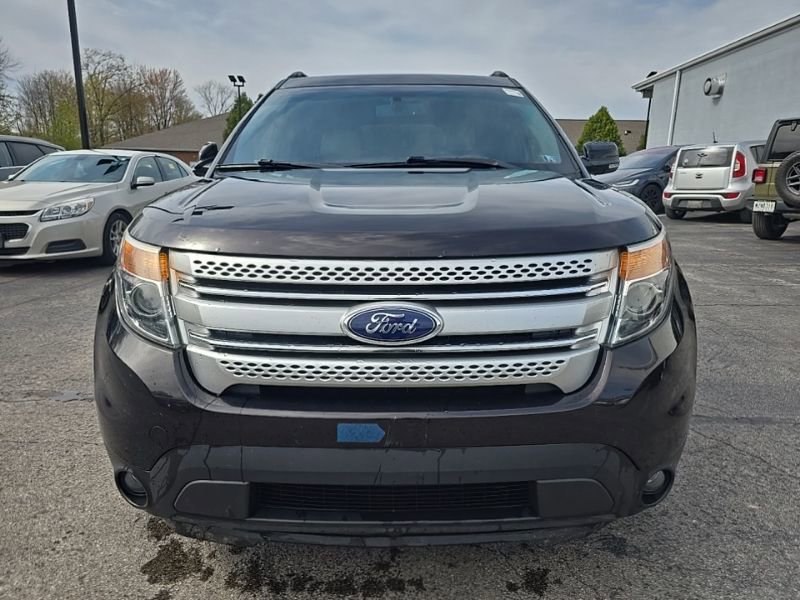 Used 2014 Ford Explorer XLT w/ Equipment Group 202A AWD/4WD image 2