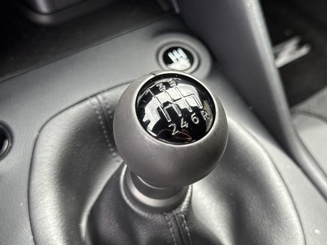 Used 2024 Nissan Z Performance w/ Heritage Edition image 28