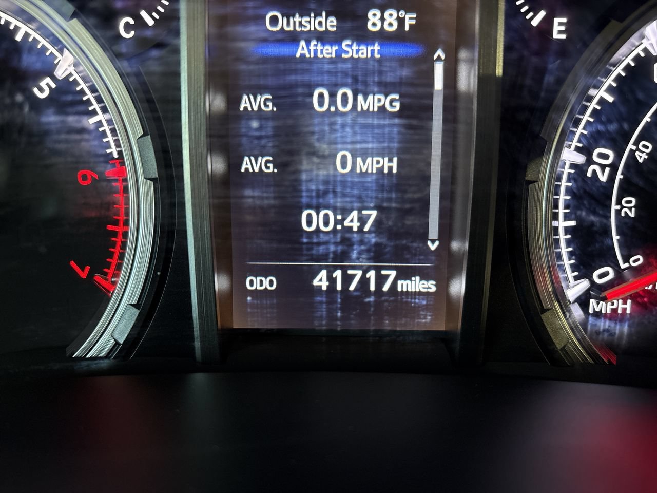 Certified 2024 Toyota 4Runner TRD Off-Road Premium w/ Moonroof Package AWD/4WD image 15