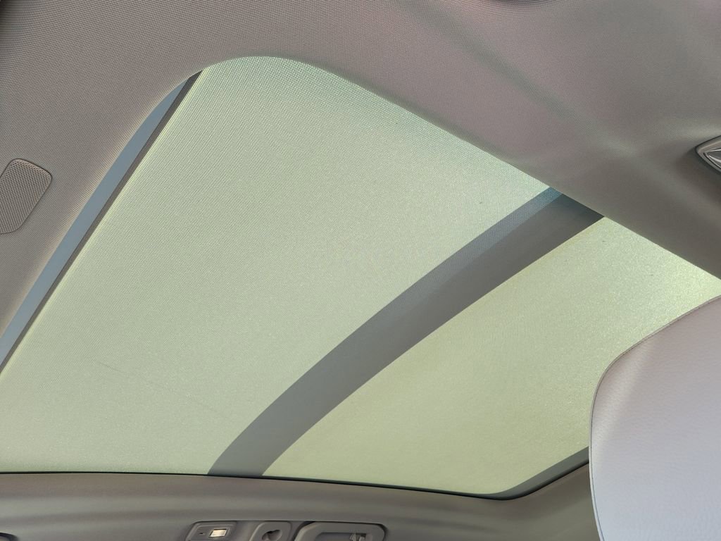 Used 2024 Volvo XC60 T8 Plus w/ Protection Package Premier image 14