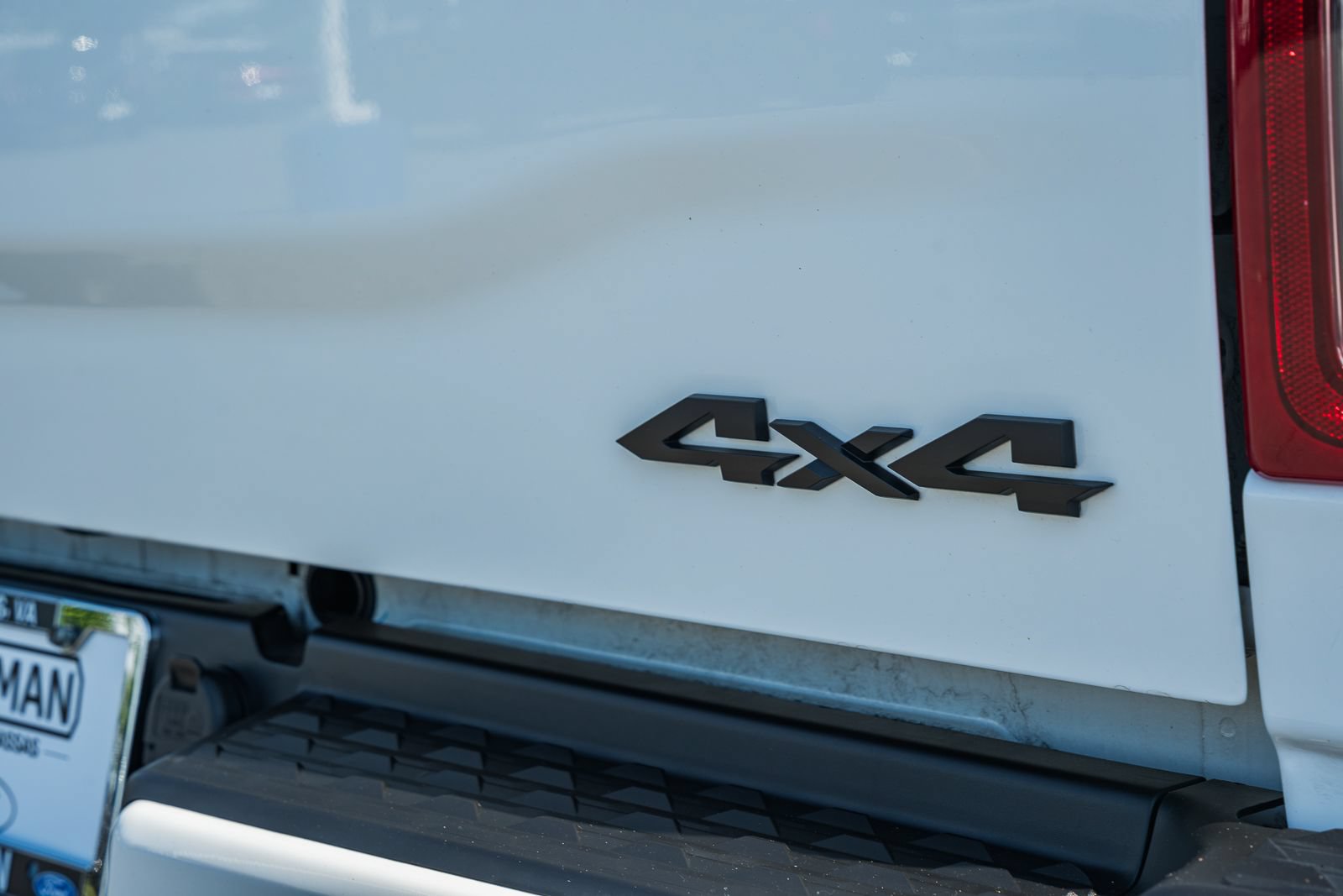 Used 2022 RAM 2500 Big Horn w/ Night Edition AWD/4WD image 10