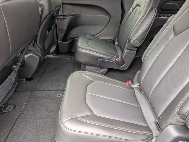 New 2027 Chrysler Pacifica Select FWD image 28