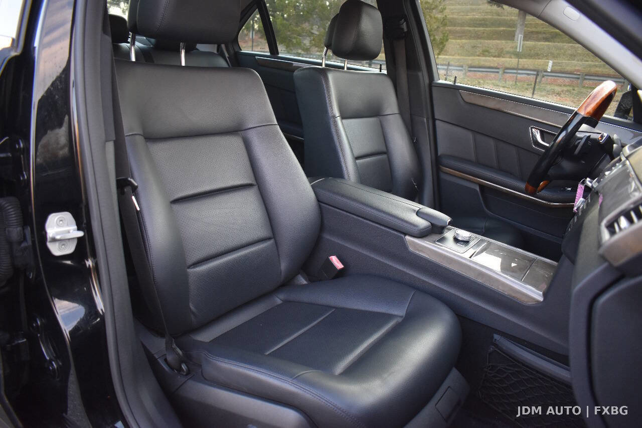 Used 2010 Mercedes-Benz E 350 Sedan image 14