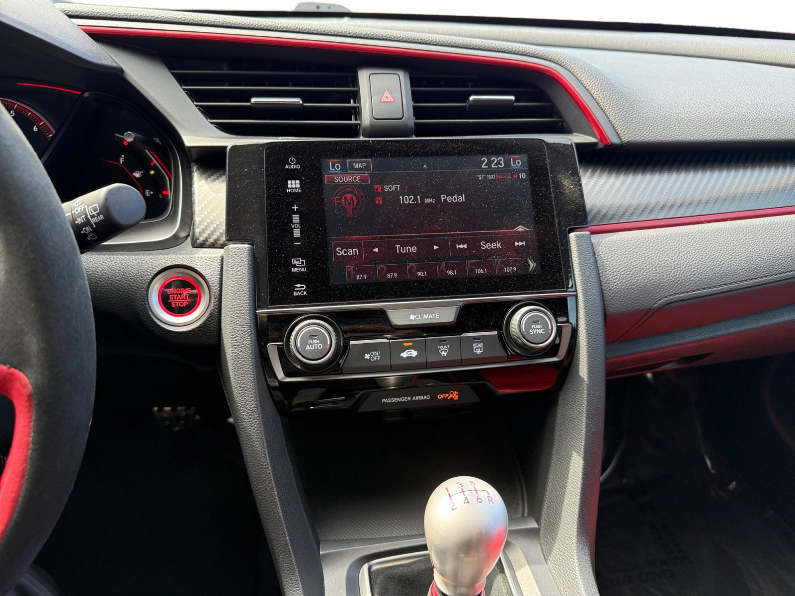 Used 2018 Honda Civic Type R image 12