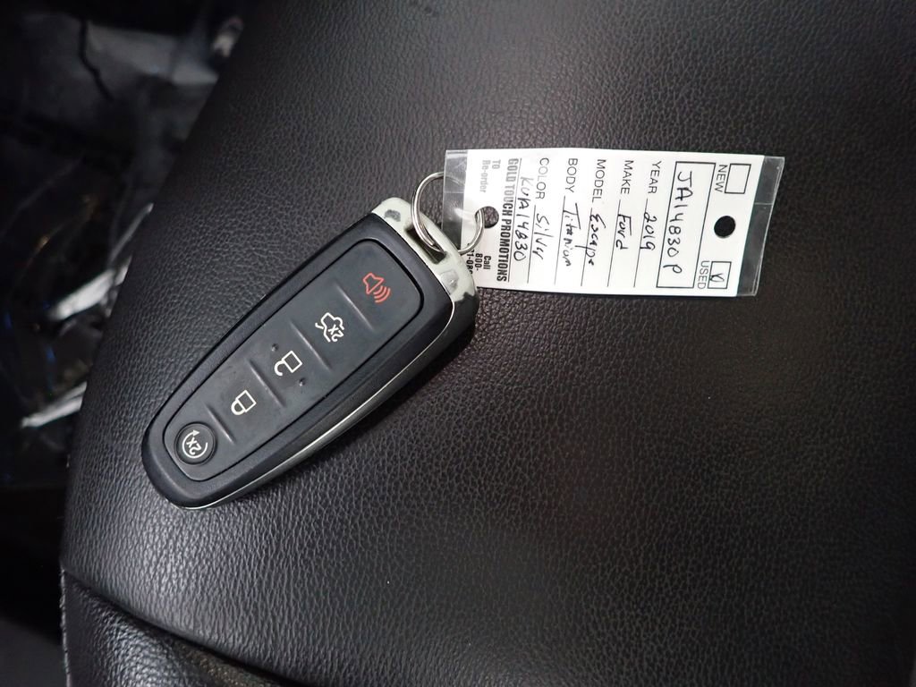 Used 2019 Ford Escape Titanium AWD/4WD image 49