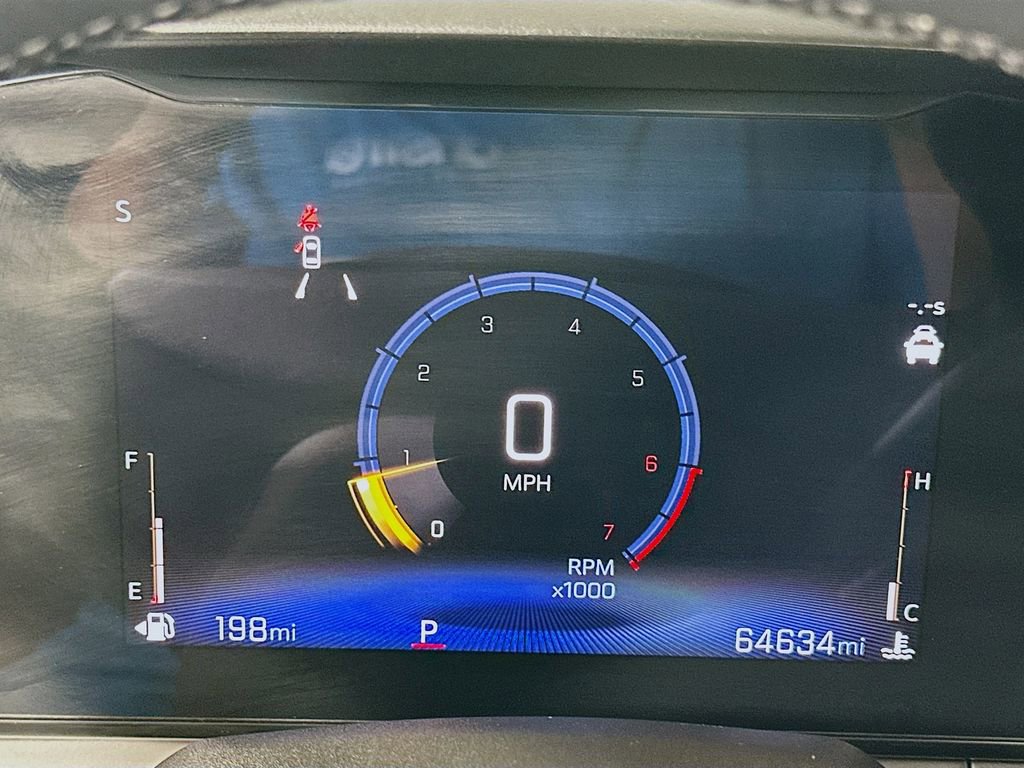 Used 2024 Chevrolet Trax LT w/ Sunroof Package image 12