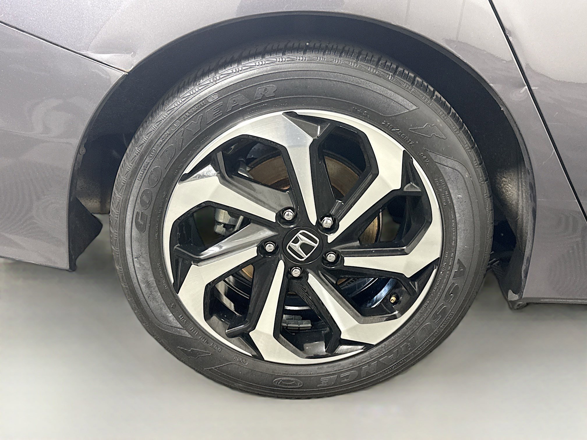 Used 2017 Honda Accord EX image 33