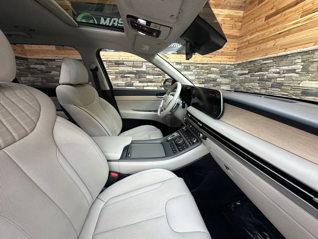 Certified 2023 Hyundai Palisade Limited image 14