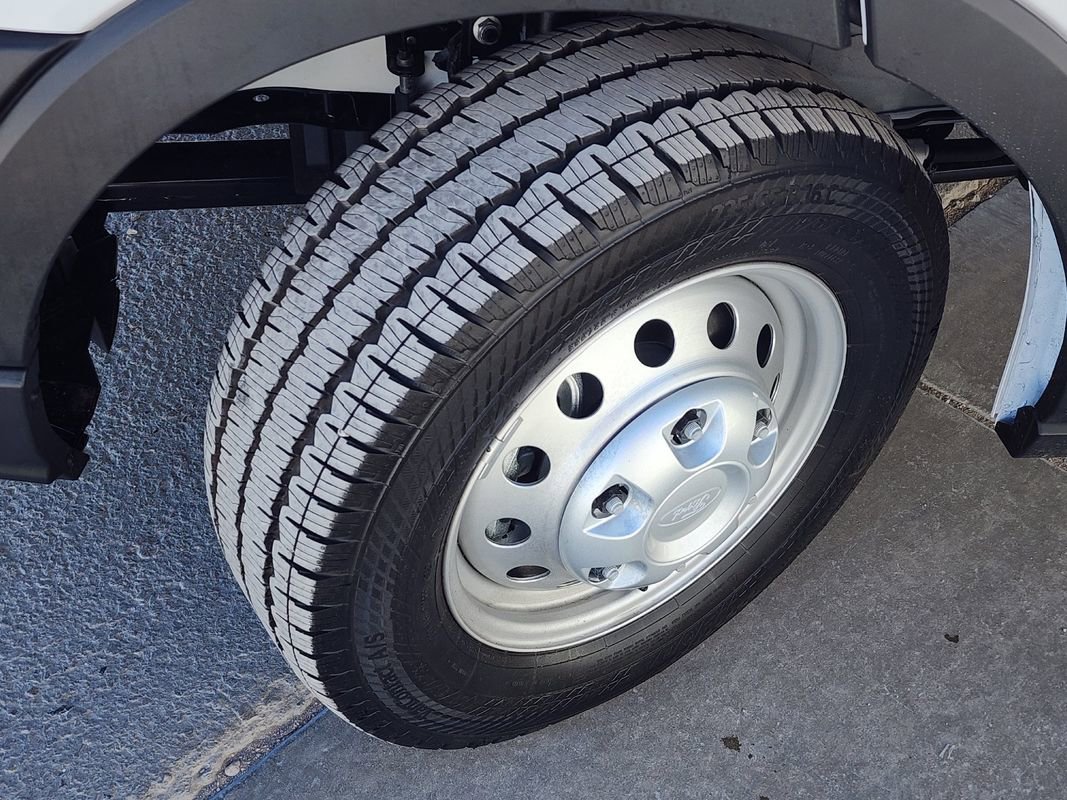 Used 2025 Ford Transit 350 XL image 33