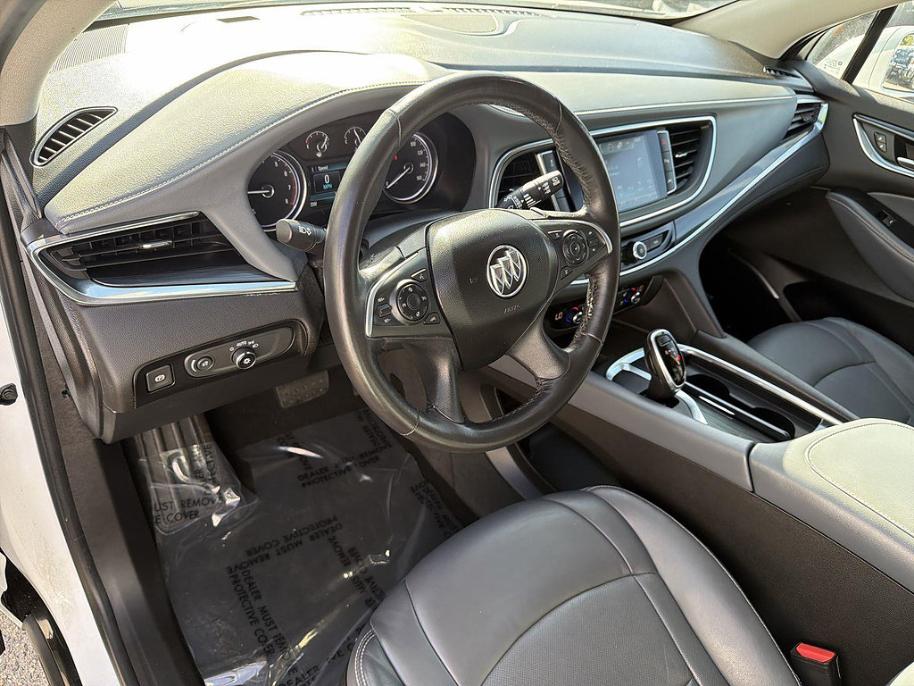 Used 2018 Buick Enclave Premium w/ LPO, Cargo Package FWD image 9