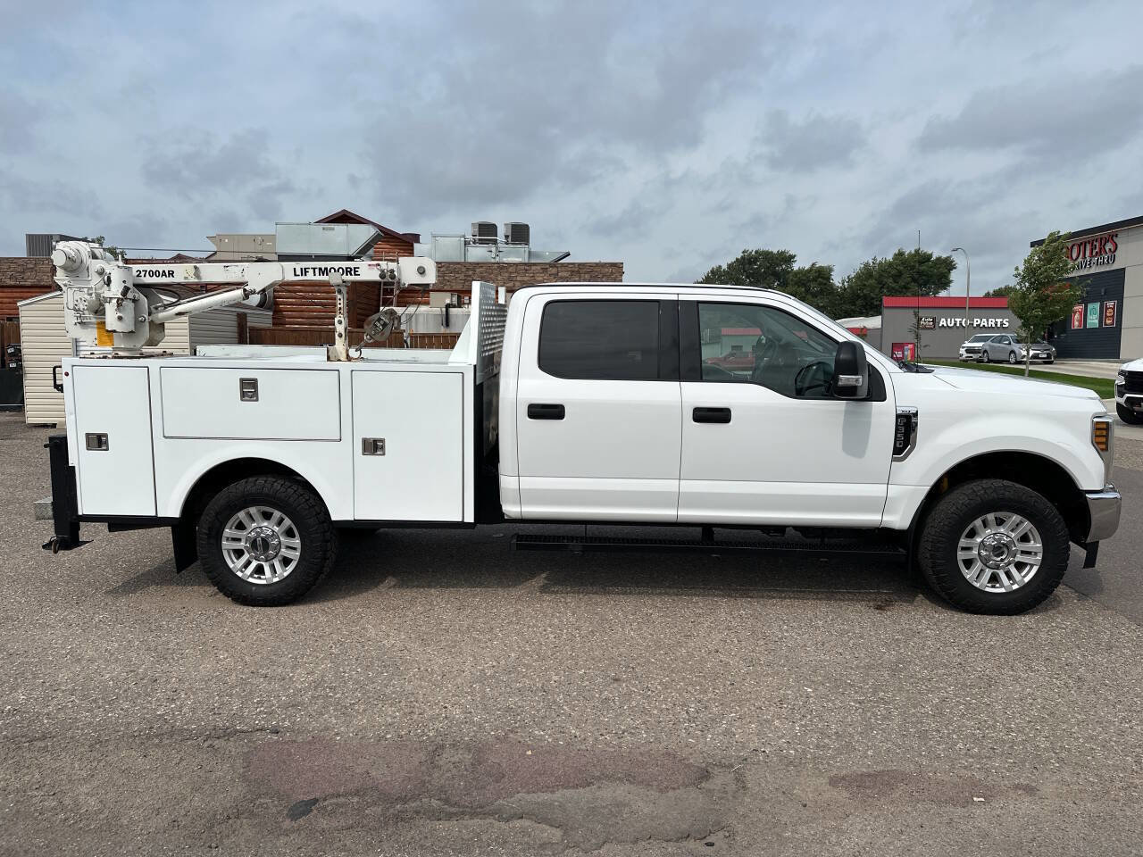 Used 2018 Ford F350 XLT image 5
