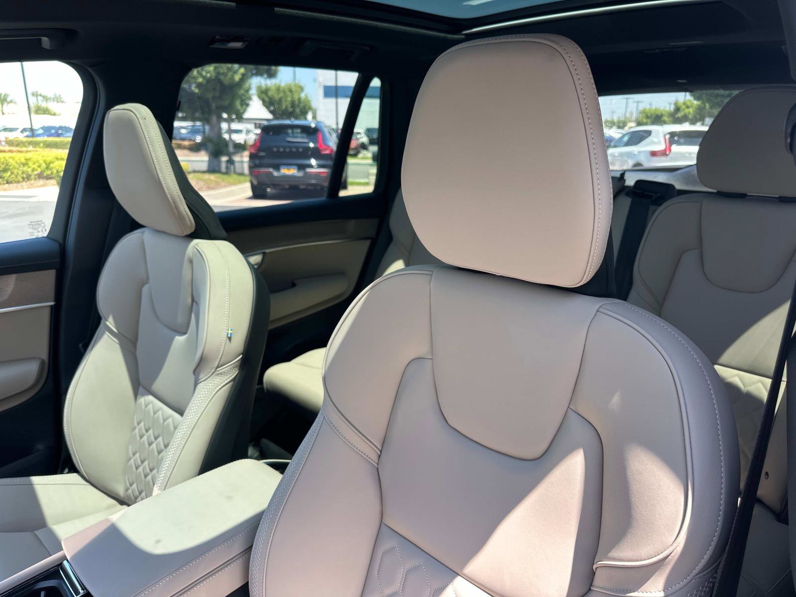 New 2026 Volvo XC90 T8 Plus image 15