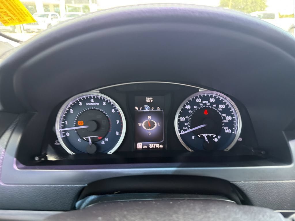 Used 2017 Toyota Camry XLE w/ Moonroof Package FWD image 31