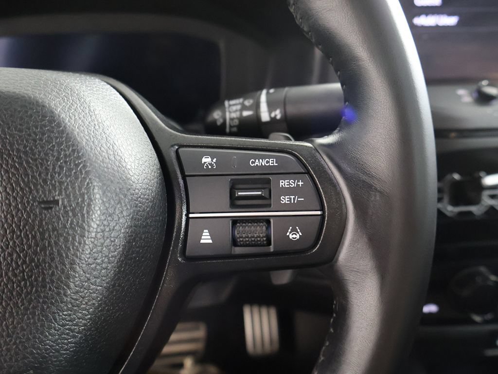 Used 2023 Honda Accord Sport image 40