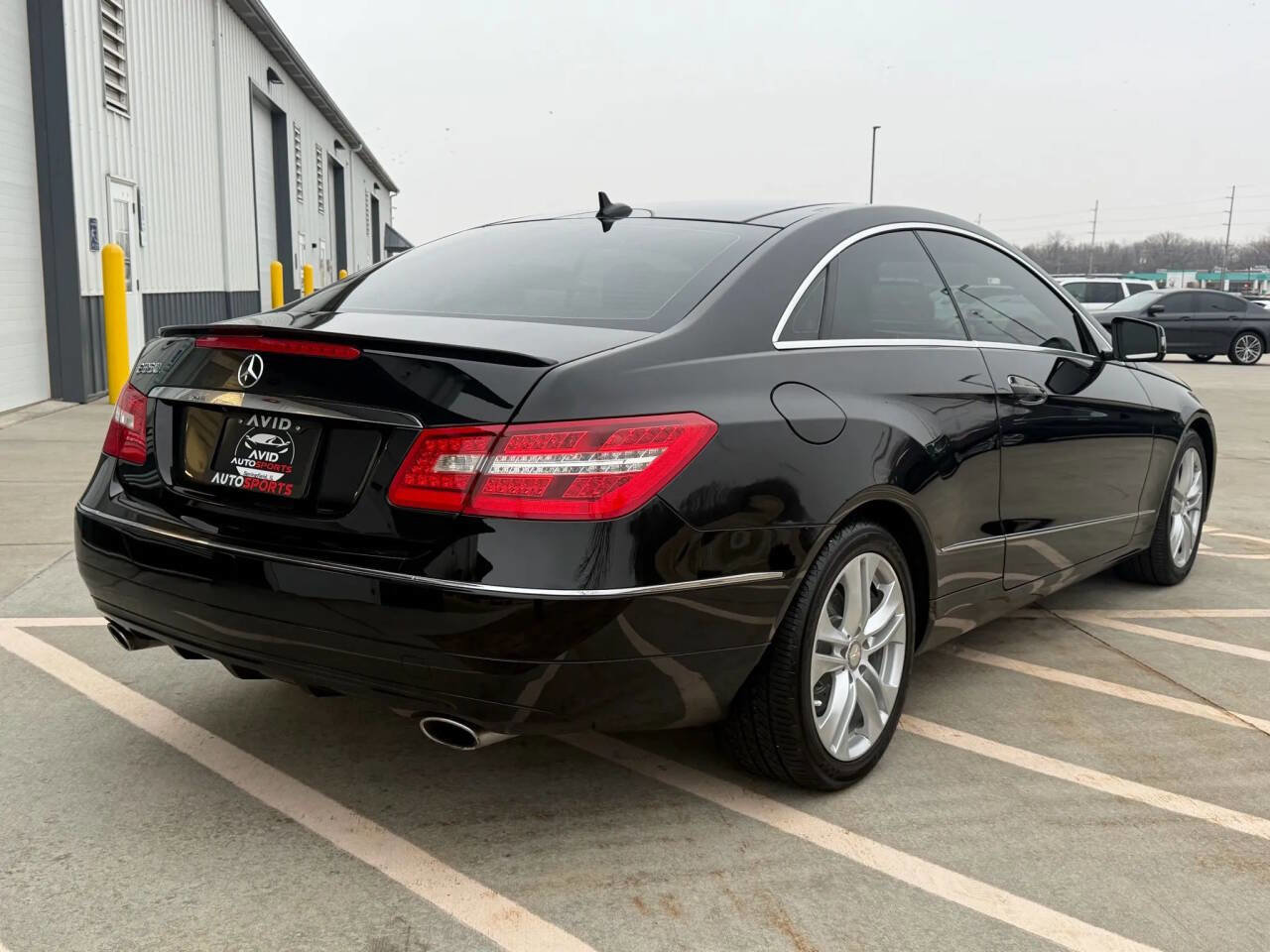 Used 2011 Mercedes-Benz E 350 Coupe image 4