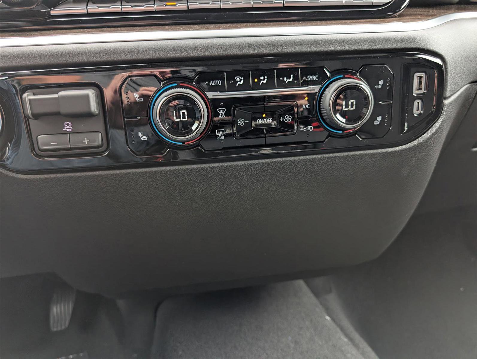 New 2026 Chevrolet Silverado 1500 LT image 22