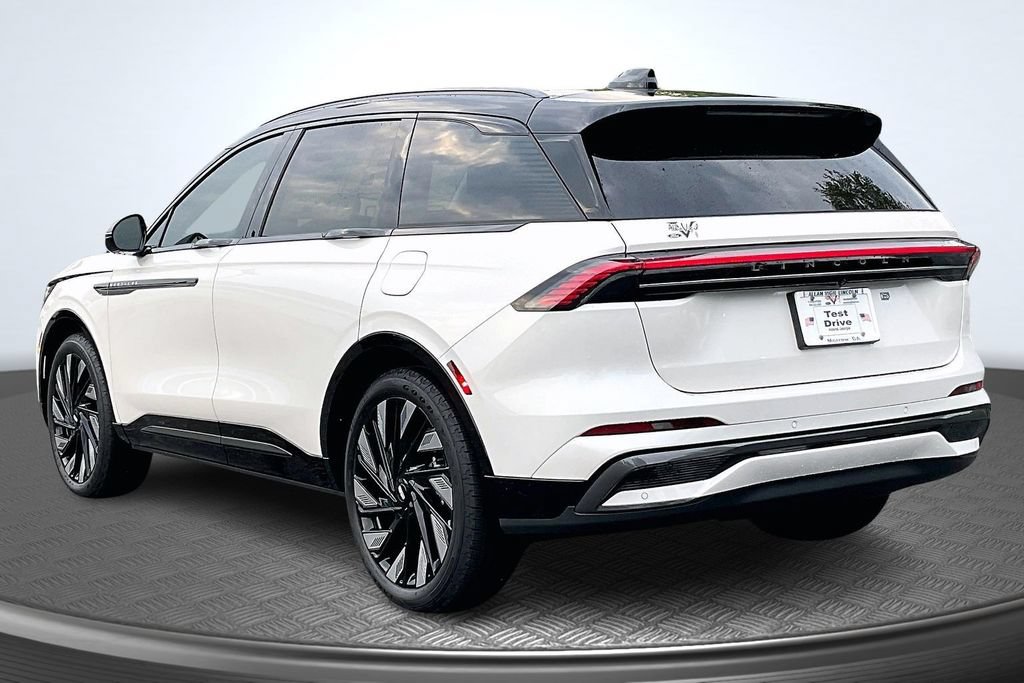 New 2026 Lincoln Nautilus Reserve w/ Jet Appearance Package AWD/4WD image 3