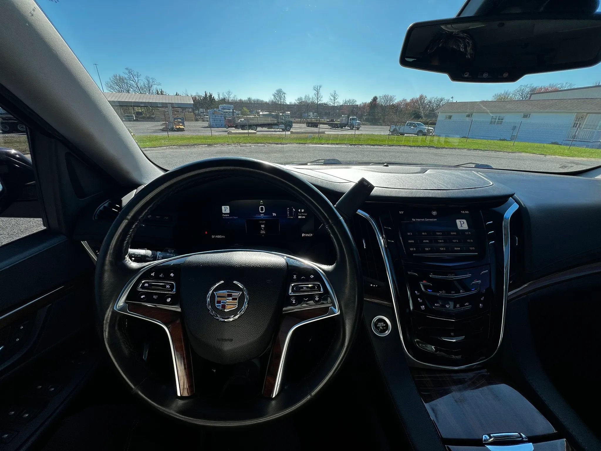 Used 2015 Cadillac Escalade ESV Luxury image 18