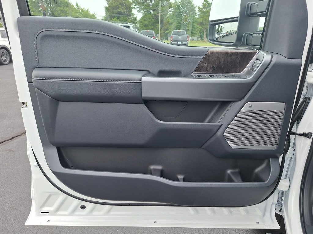 New 2026 Ford F350 Lariat w/ Lariat Premium Package image 2