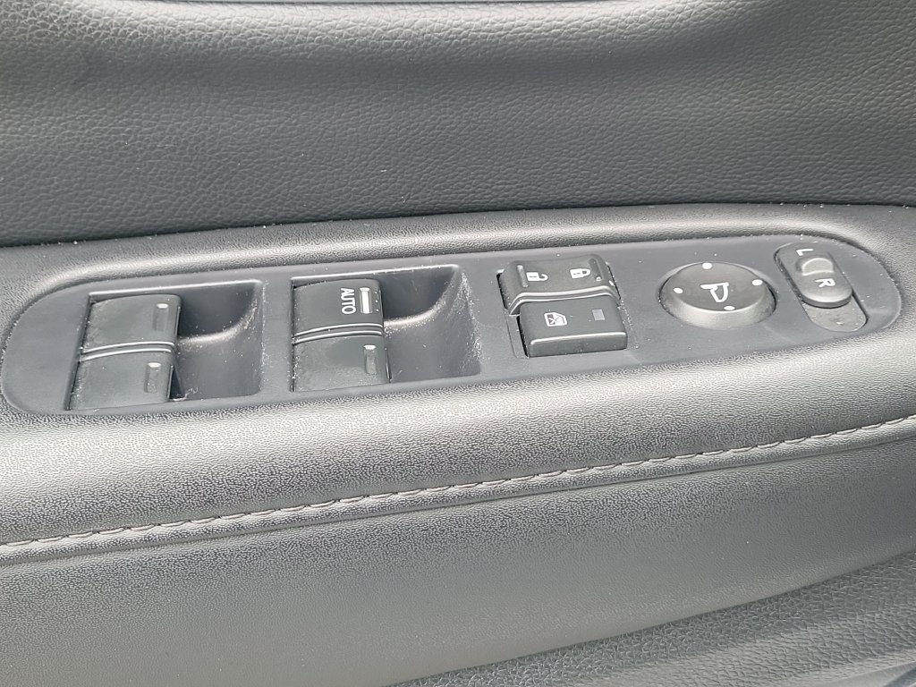 Used 2022 Honda HR-V EX-L image 29