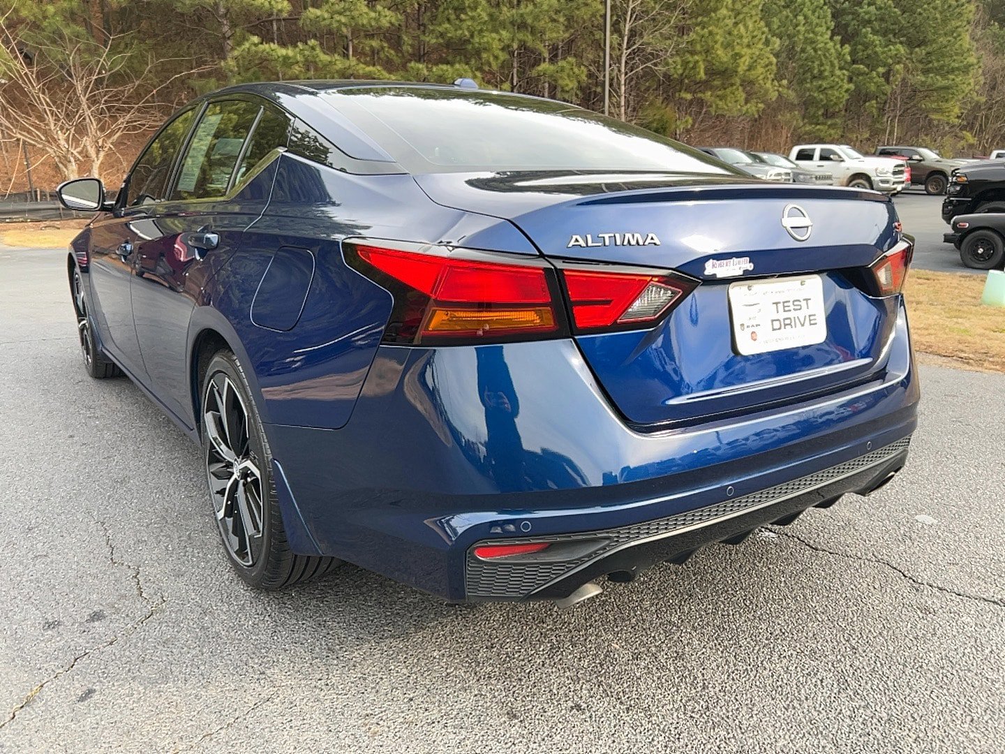 Used 2024 Nissan Altima 2.5 SR w/ SR Premium Package image 7