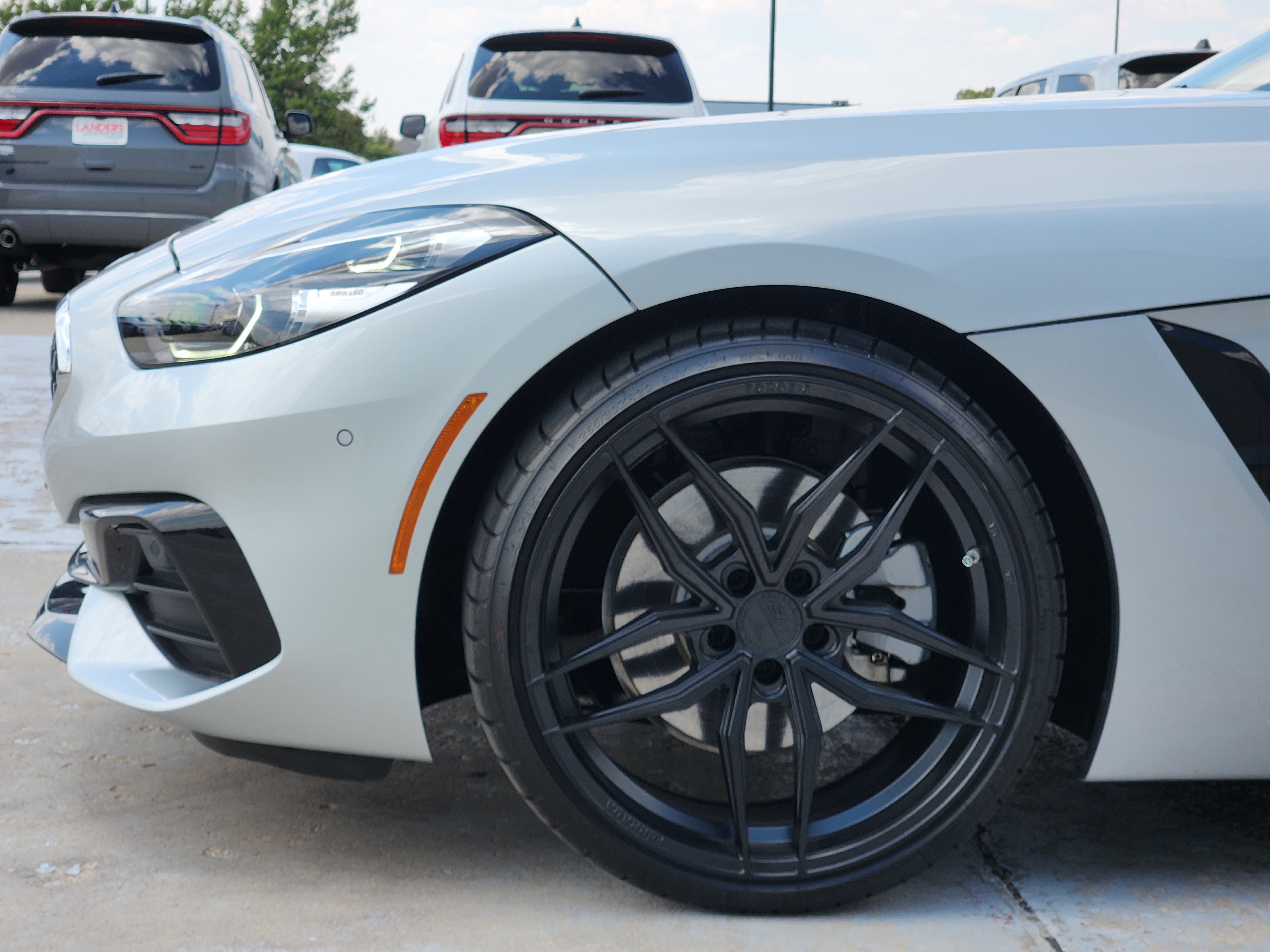 Used 2019 BMW Z4 sDrive30i w/ Executive Package RWD image 8